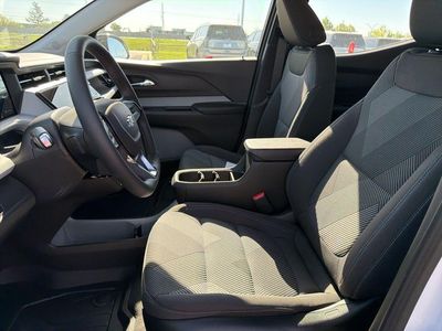 2027 Chevrolet Bolt - Photo 18