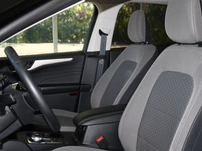 2022 Ford Escape - Photo 11