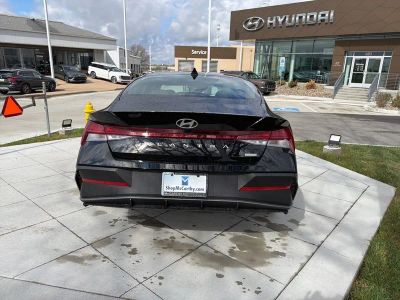 2026 Hyundai Elantra Hybrid - Photo 4