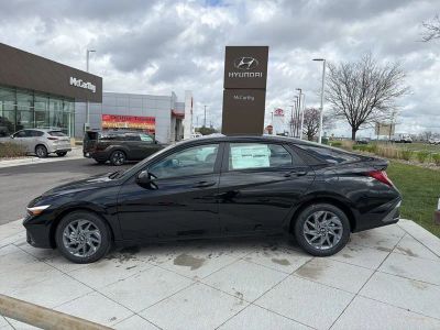 2026 Hyundai Elantra Hybrid - Photo 2