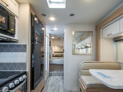 2026 Thor Motor Coach Four Winds - Photo 13