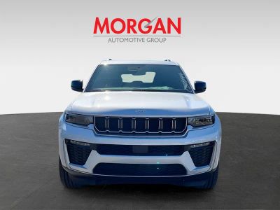 2026 Jeep Grand Cherokee — side profile view