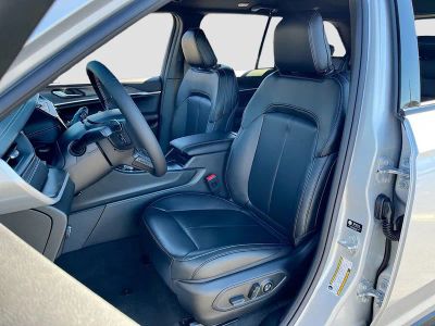 2026 Jeep Grand Cherokee — photo 17 view