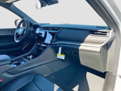 2026 Jeep Grand Cherokee — photo 25 view
