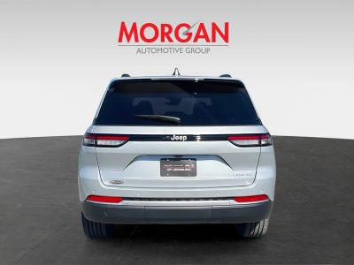 2026 Jeep Grand Cherokee — engine compartment view