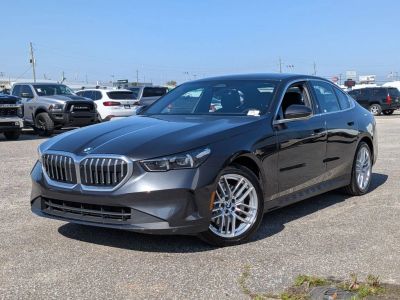 2025 BMW 5 Series - Photo 1