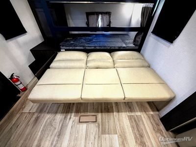 2026 Venture RV SportTrek - Photo 7