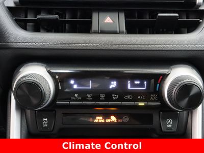2024 Toyota RAV4 AWD — photo 18 view