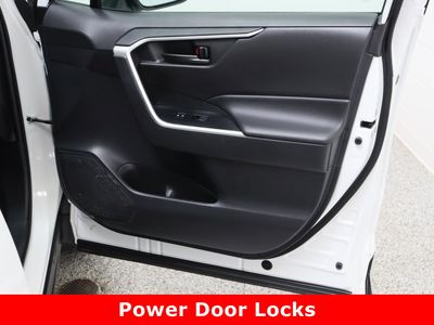 2024 Toyota RAV4 AWD — photo 31 view