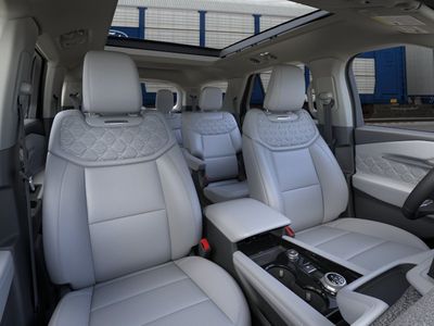 2026 Ford Explorer — photo 15 view