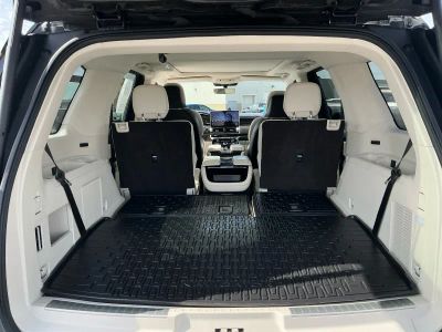 2022 Lincoln Navigator — photo 17 view