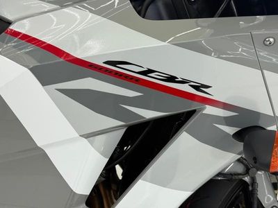 2026 Honda CBR600RR - Photo 18