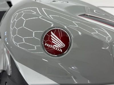 2026 Honda CBR600RR - Photo 15