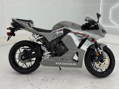 2026 Honda CBR600RR - Photo 3