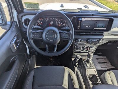 2026 Jeep Wrangler — photo 10 view
