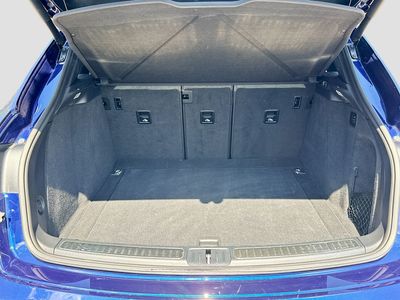 2023 Porsche Macan - Photo 11