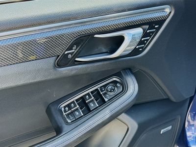 2023 Porsche Macan - Photo 22