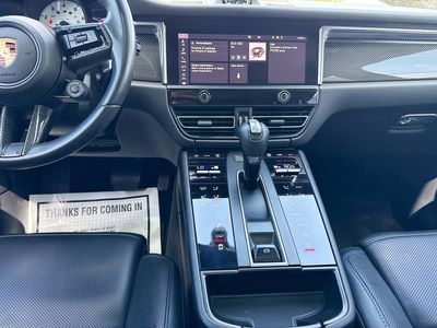 2023 Porsche Macan - Photo 18