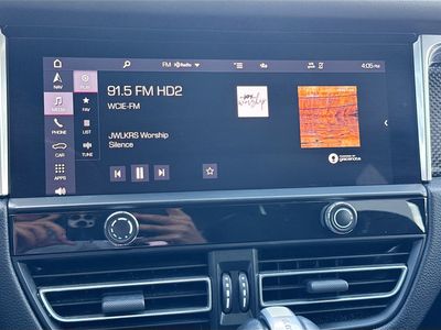 2023 Porsche Macan - Photo 30