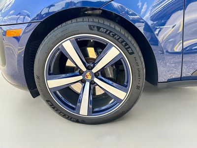 2023 Porsche Macan - Photo 41
