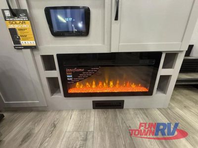 2026 Jayco Seismic - Photo 29