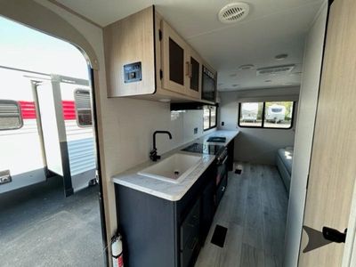 2025 Prime Time RV Avenger LE - Photo 9