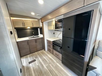 2026 Keystone RV Cougar Half-Ton - Photo 33