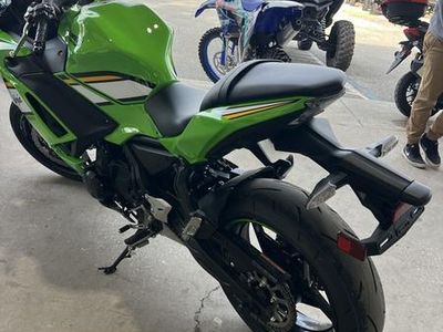 2025 Kawasaki Ninja 650 KRT Edition ABS - Photo 5
