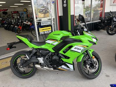 2025 Kawasaki Ninja 650 KRT Edition ABS - Photo 8