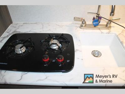 2021 Coachmen RV Viking Saga — photo 11 view