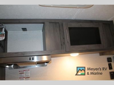 2021 Coachmen RV Viking Saga — photo 12 view