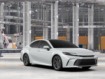 2026 Toyota Camry - Photo 15
