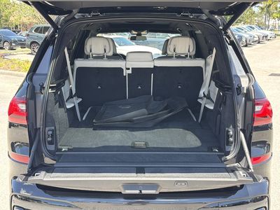 2022 BMW X7 - Photo 9