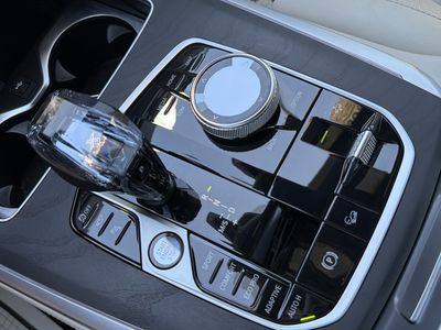 2022 BMW X7 - Photo 36
