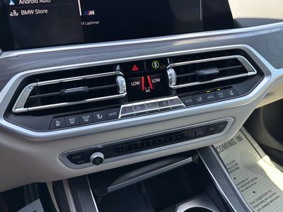2022 BMW X7 - Photo 35