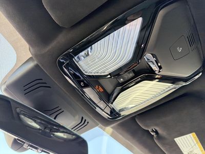 2022 BMW X7 - Photo 37