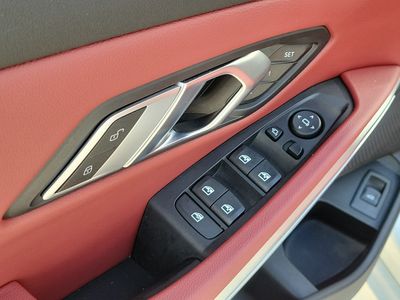 2023 BMW 3 Series - Photo 17