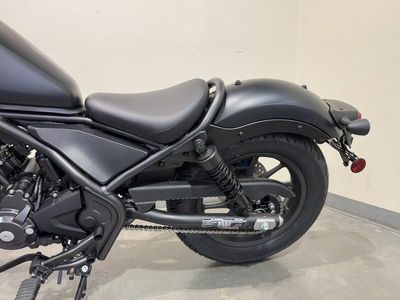2026 Honda Rebel 300 - Photo 15