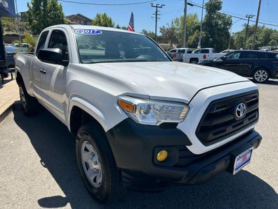 2017 Toyota Tacoma Access Cab - Photo 4