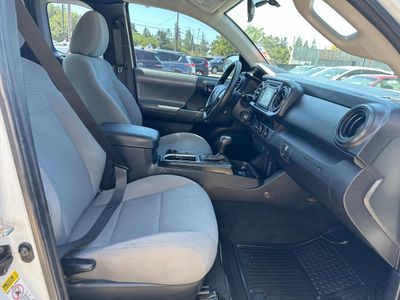 2017 Toyota Tacoma Access Cab - Photo 14