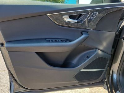 2019 Audi Q8 - Photo 7