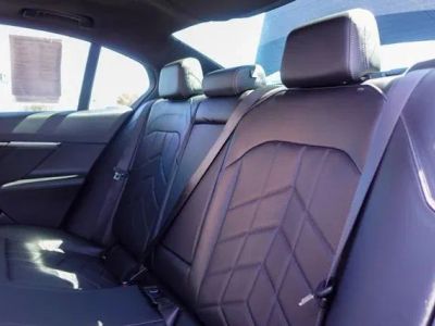 2024 BMW 5 Series — photo 21 view