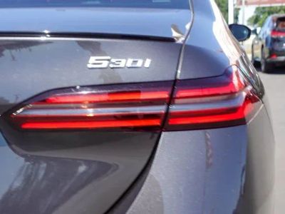 2024 BMW 5 Series — photo 7 view
