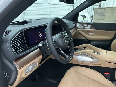 2026 Mercedes-Benz GLE - Photo 9
