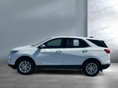 2018 Chevrolet Equinox — rear three-quarter view