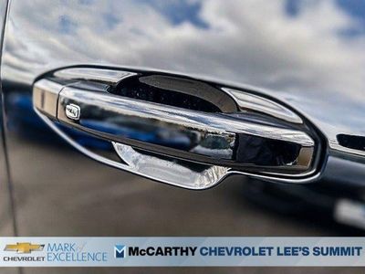 2024 Chevrolet Silverado EV - Photo 11