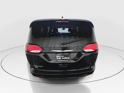 2023 Chrysler Voyager - Photo 6