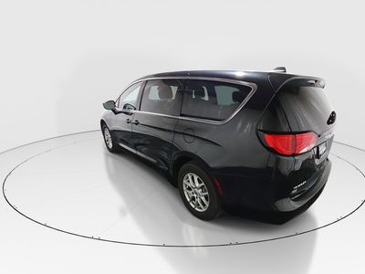 2023 Chrysler Voyager - Photo 5