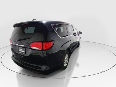 2023 Chrysler Voyager - Photo 7