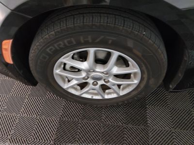2023 Chrysler Voyager - Photo 10